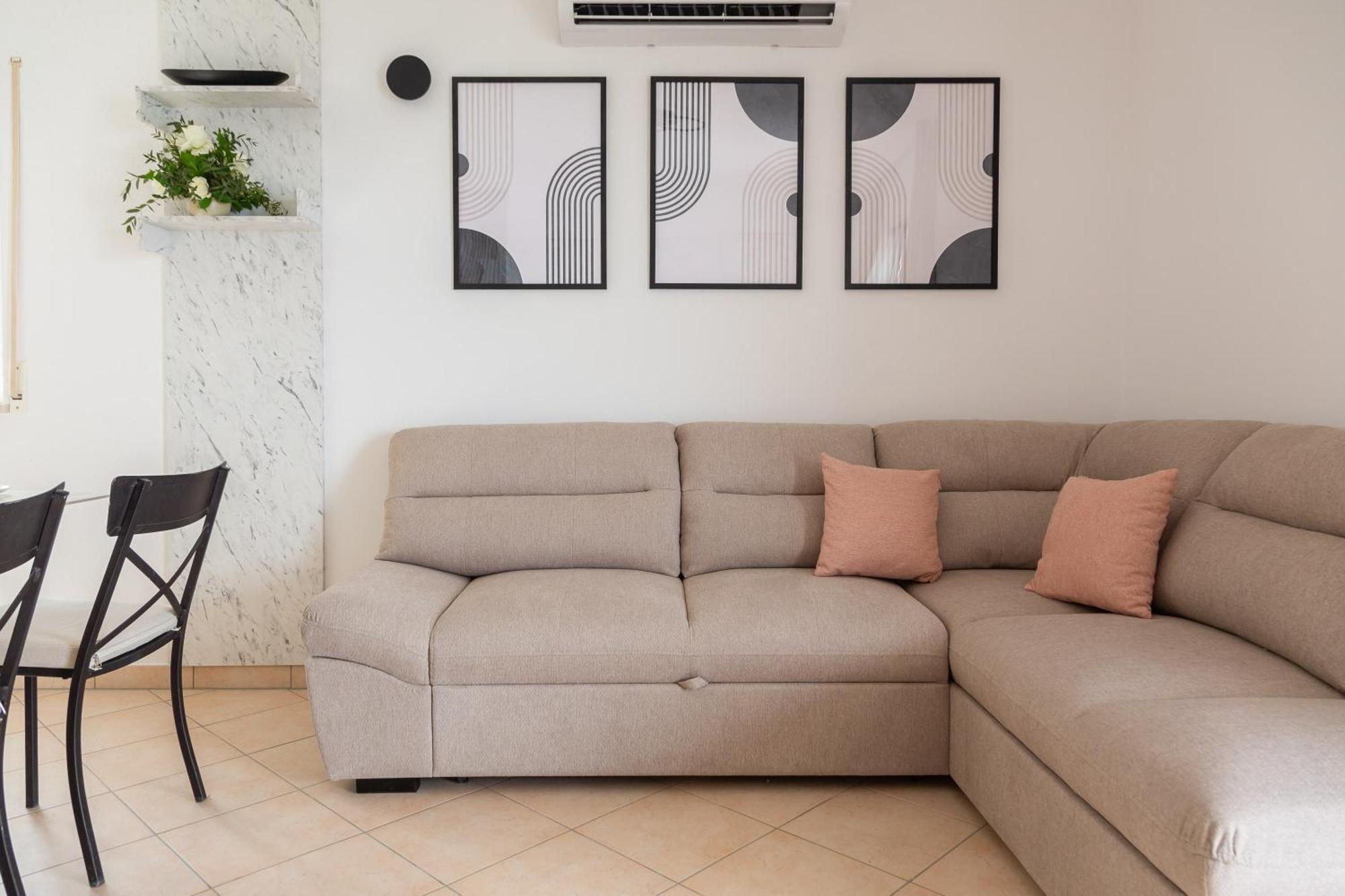 Bella Figura Apartments - Heated Pool Omiš Екстериор снимка