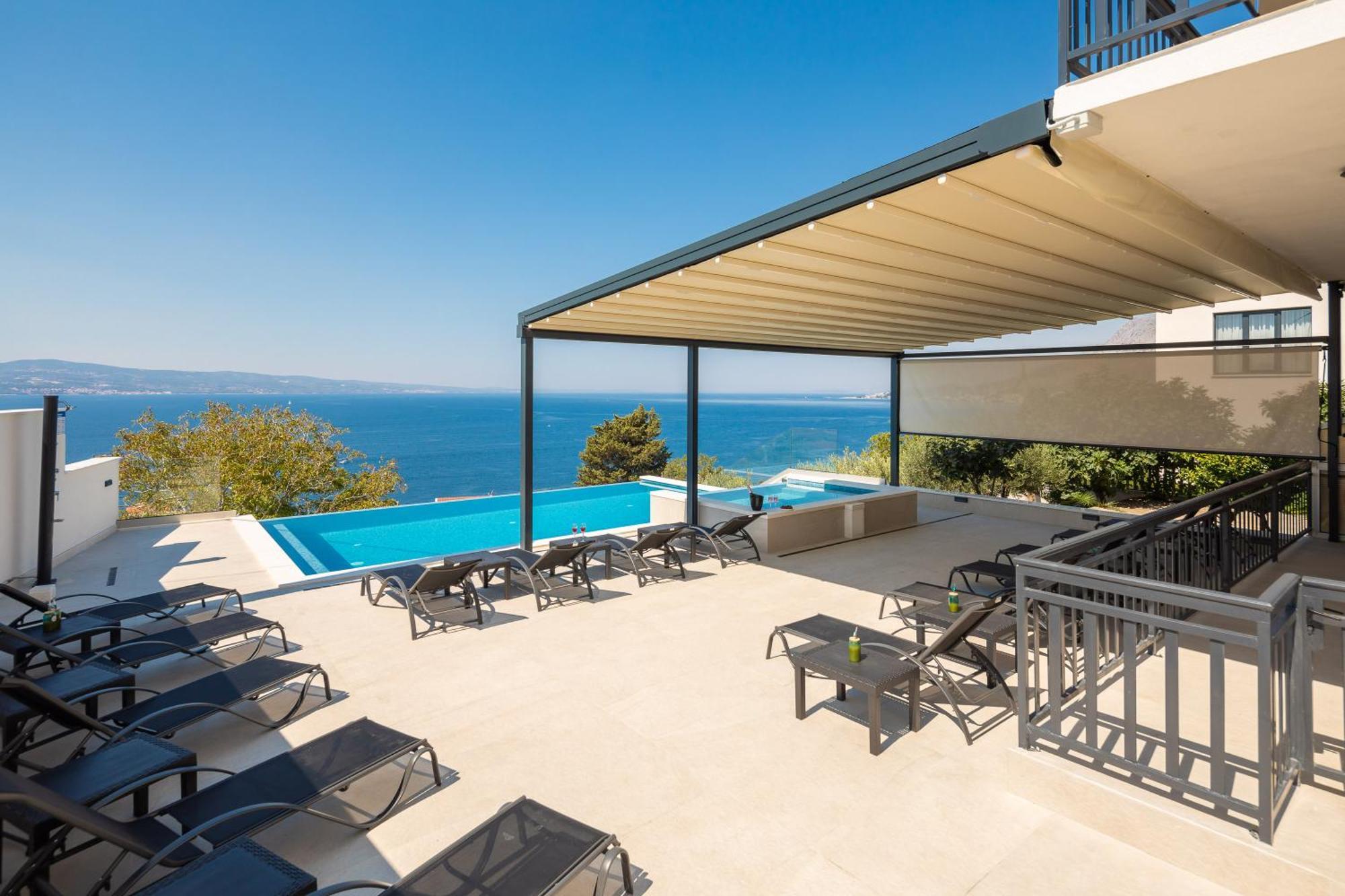 Bella Figura Apartments - Heated Pool Omiš Екстериор снимка